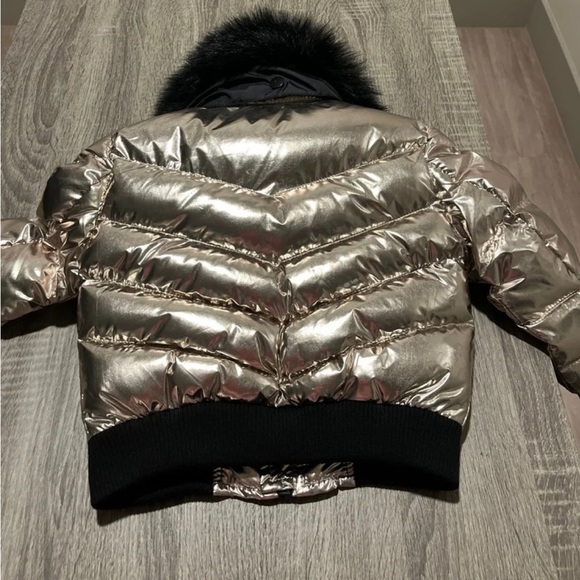 Gold jacket - Picture 3 of 4